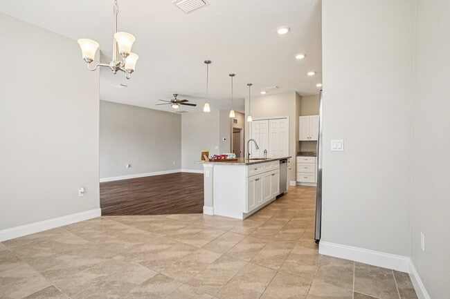 Floorplan - Eleven Oaks