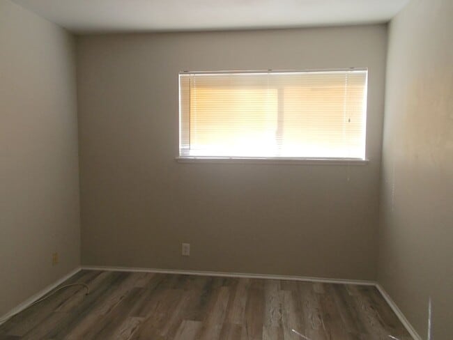 Building Photo - Spacious 4-Bedroom, 3-Bathroom Home with Open Floor Plan & Large Backyard – Prime Location!