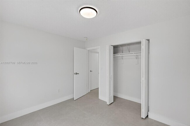 Building Photo - 4530 SW 143rd Pl