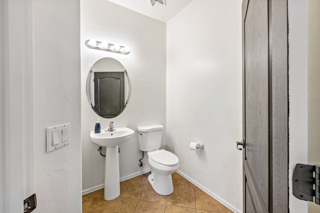 Building Photo - San Marcos