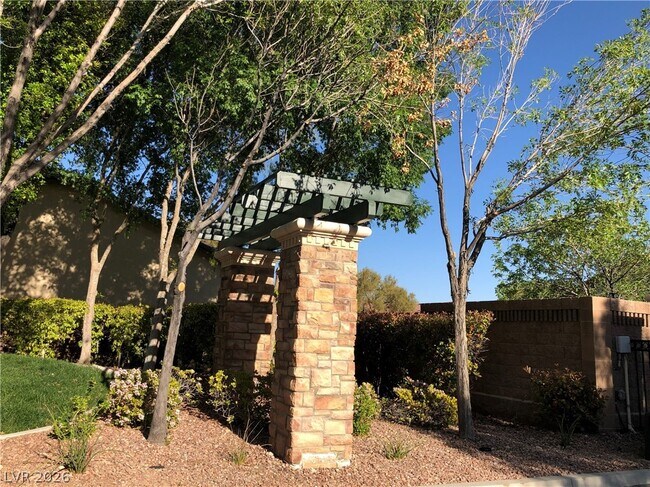 Building Photo - 10916 Bandol Pl