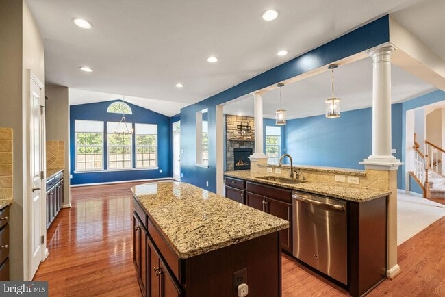 Building Photo - 3175 Fledgling Cir