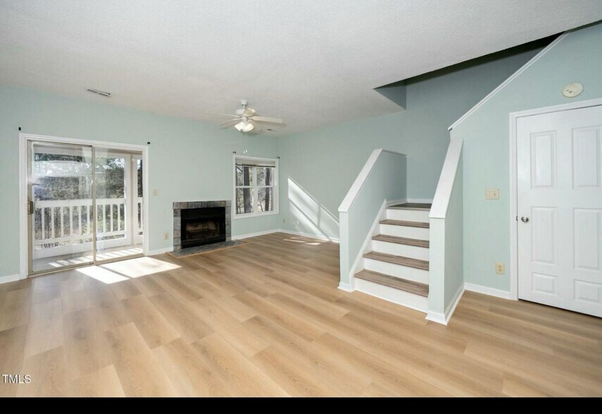 Building Photo - Room in Condo on Winterpointe Ln