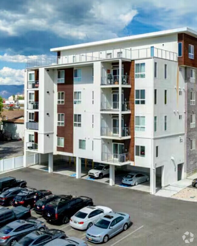 Building Photo - Space Efficient 1 Bedroom Condo