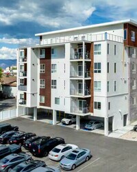 Building Photo - Space Efficient 1 Bedroom Condo