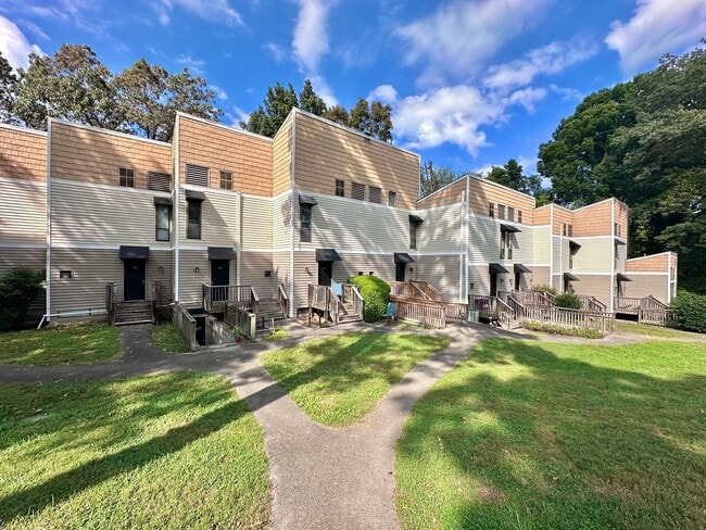 Building Photo - The Hammond Apartments
