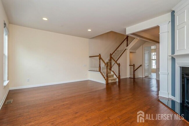 Building Photo - 2204 Leia Ln