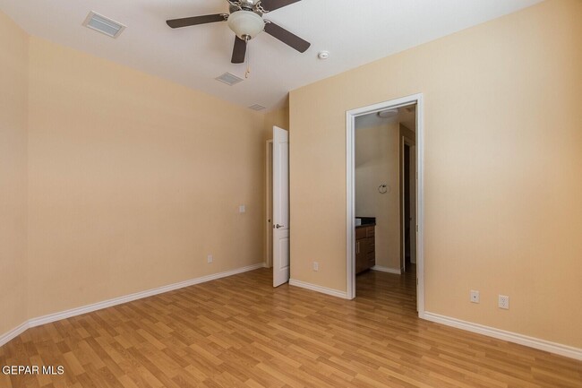 Building Photo - 5537 Ignacio Frias Dr