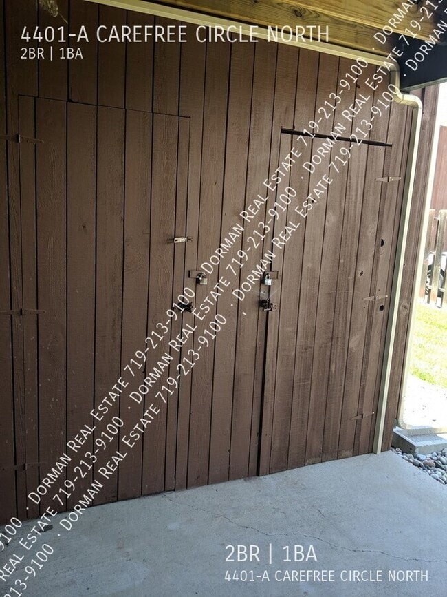 Building Photo - 4401 Carefree Cir N