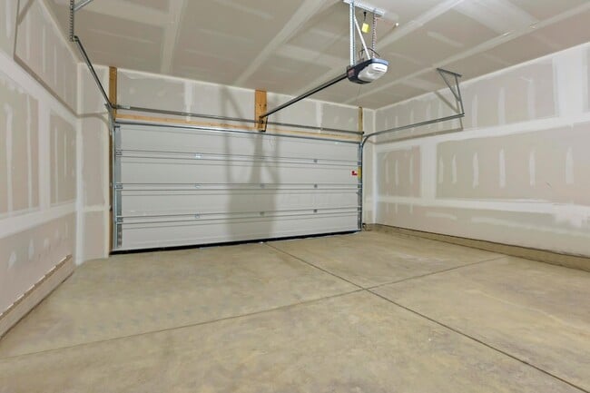 Building Photo - 7309 Celebration Dr