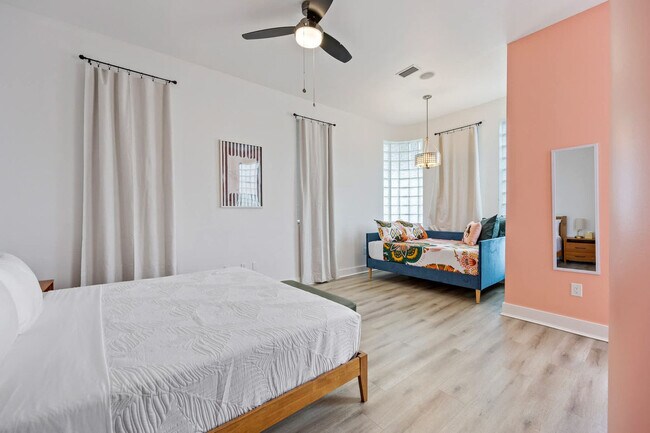 Building Photo - 873 S Atlantic Ave