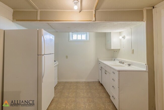 Building Photo - 909 Leavenworth St