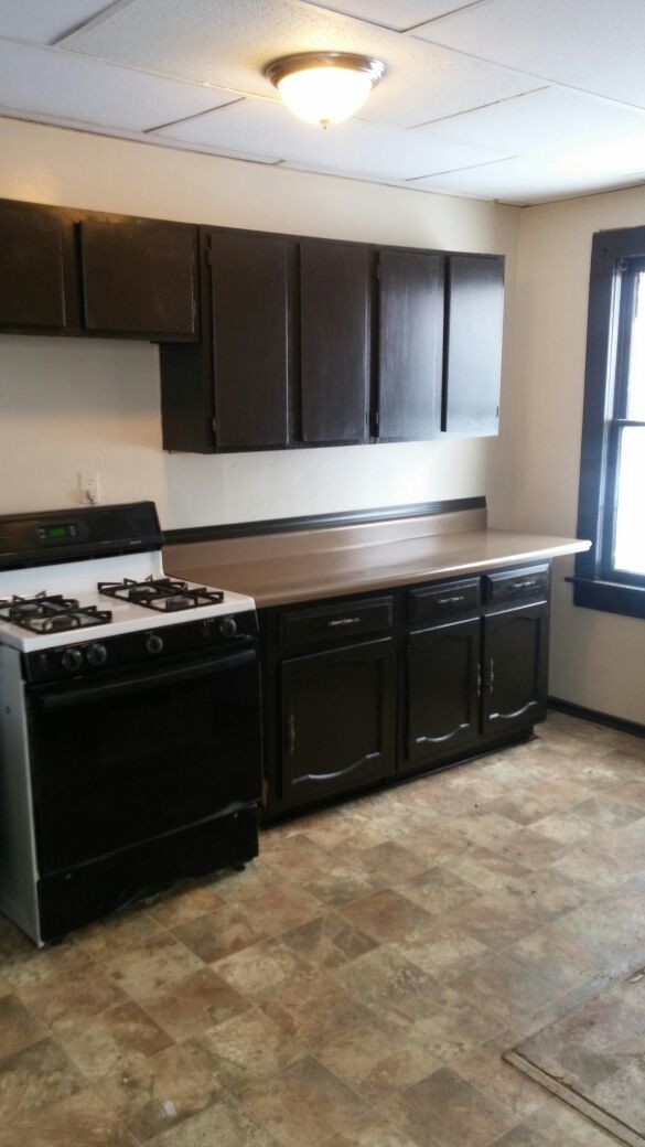 Building Photo - 52 Davis St