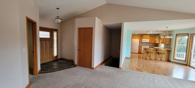 Building Photo - *6 Month Lease* 4 Bed Family Home in Mead