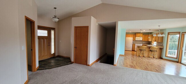Building Photo - HUGE!  4 Bed Family Home in Mead Available...
