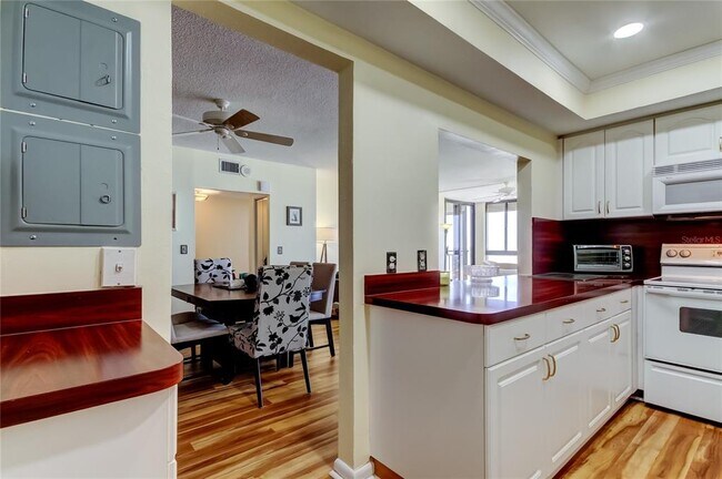Building Photo - 3820 Gulf Blvd