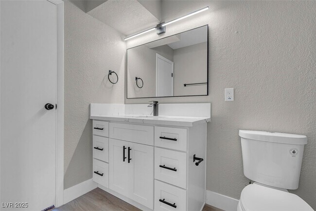 Building Photo - 456 Sellers Pl