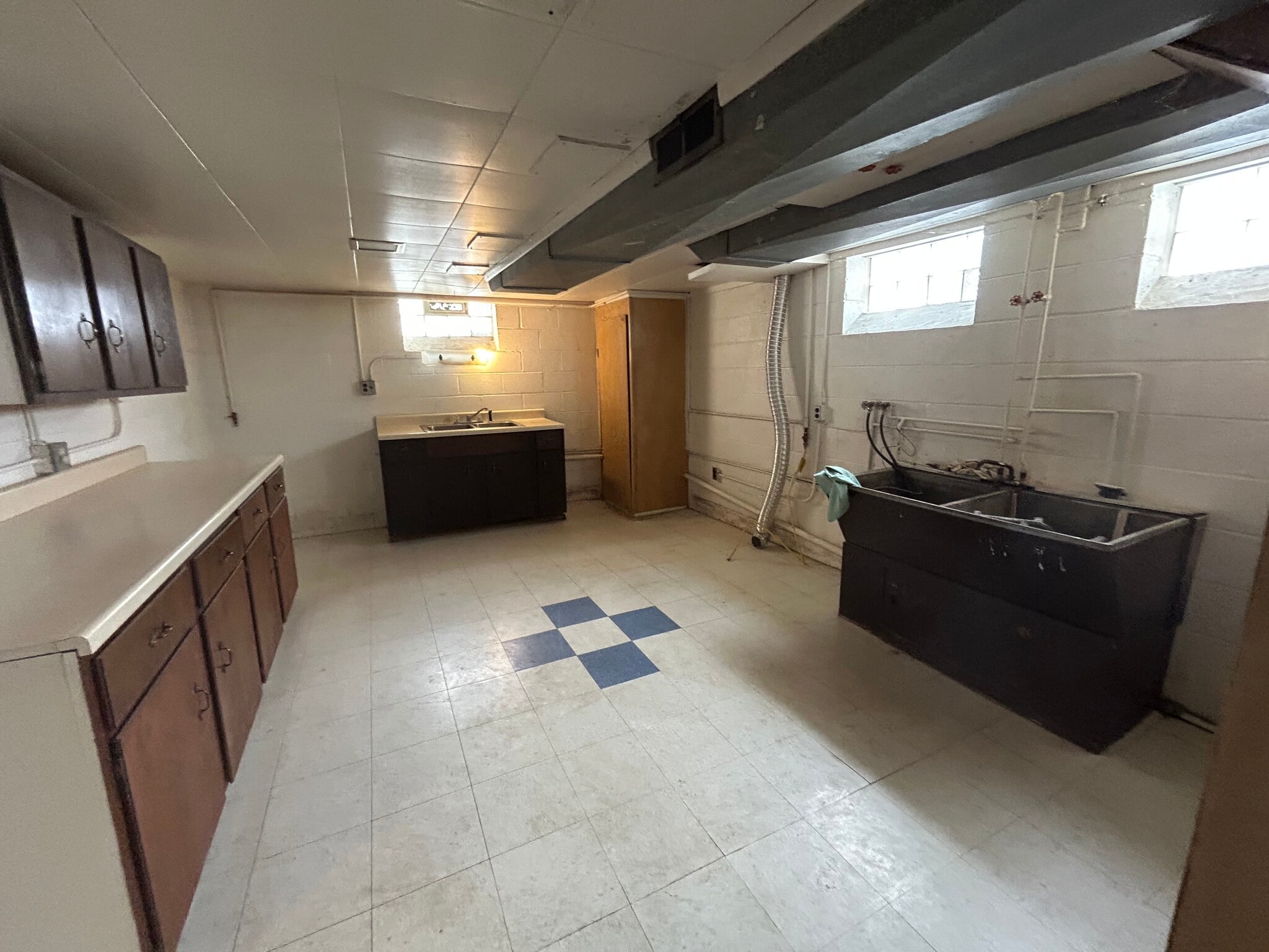 Building Photo - 25921 Yeoman Dr