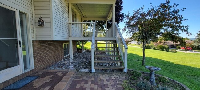 Building Photo - Beautiful home with peek a boo views of West Bay on Old Mission Peninsula