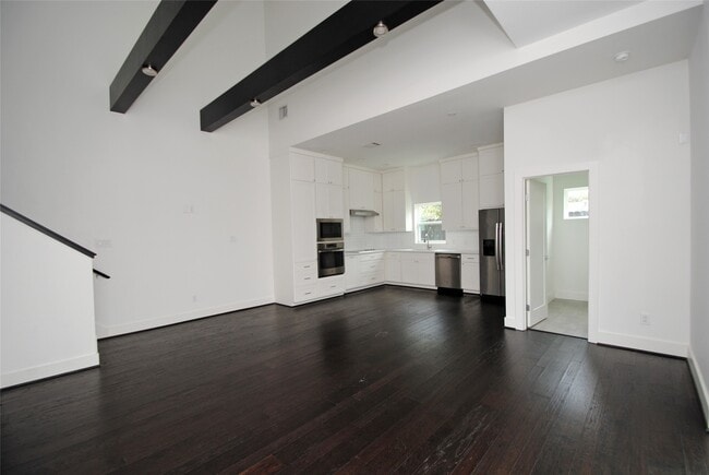 Building Photo - 7707 Jack Oak Ave