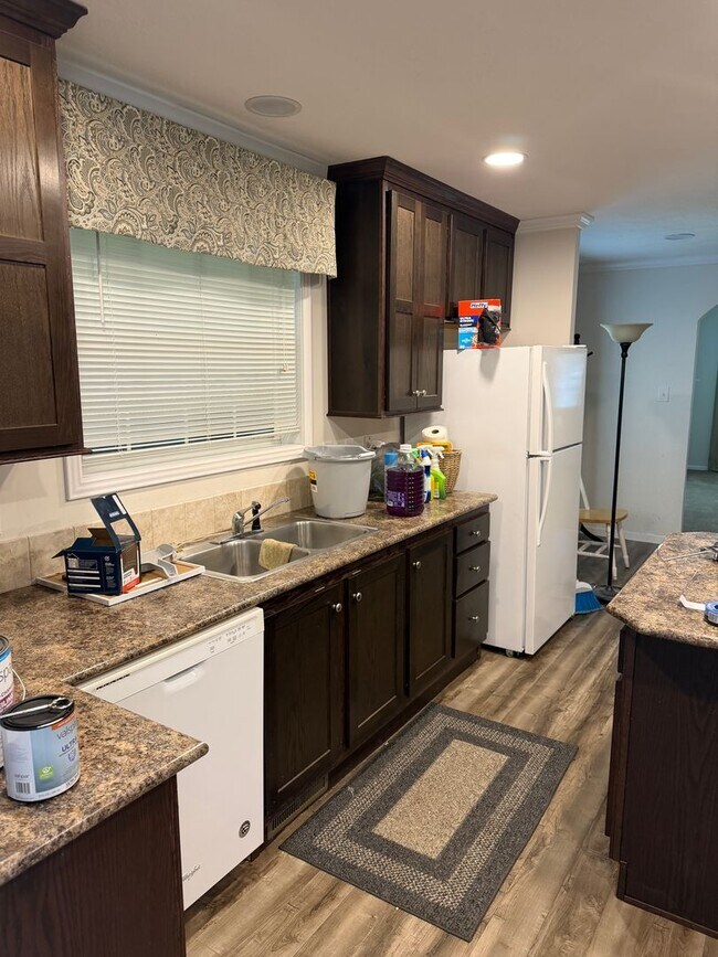 Building Photo - 5774 Glatfelters Station Rd