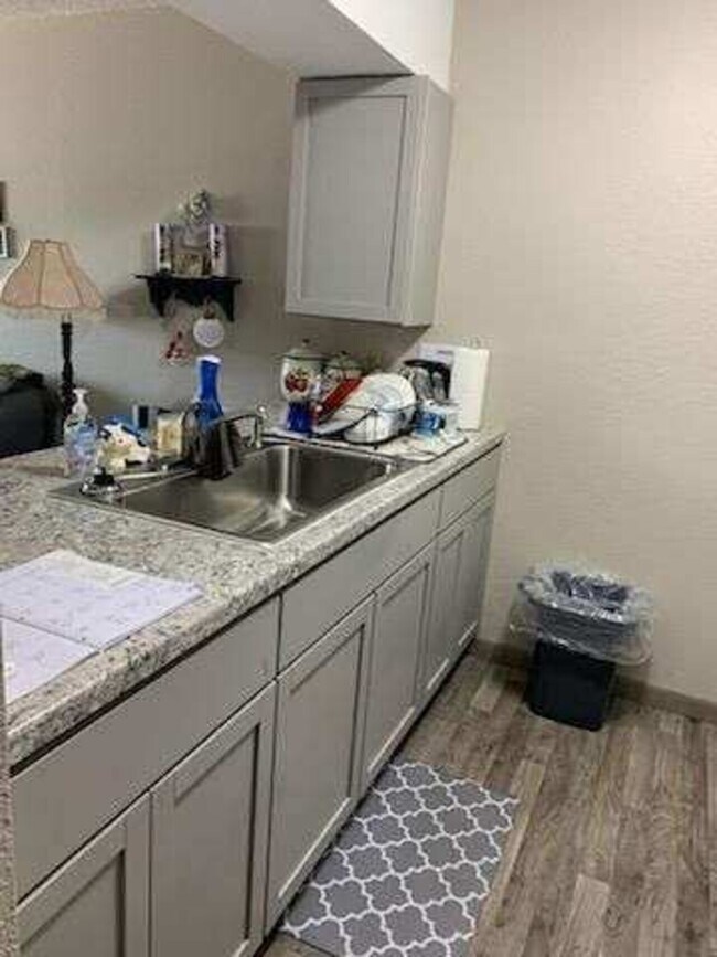 Sunrise Apartments LLC 16 Unit 910 E 2nd St Litchfield MN 55355 Apartment Finder