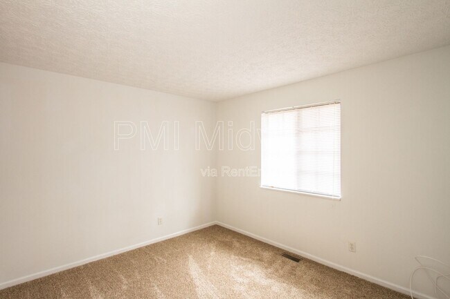 Building Photo - 1838 Keystone Lakes Dr
