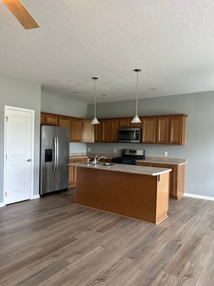 Building Photo - 7521 Melody Cir E