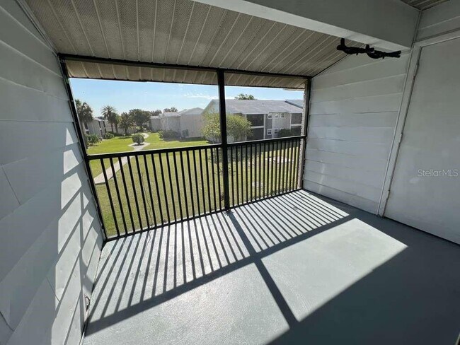 Building Photo - 851 Sky Lake Cir