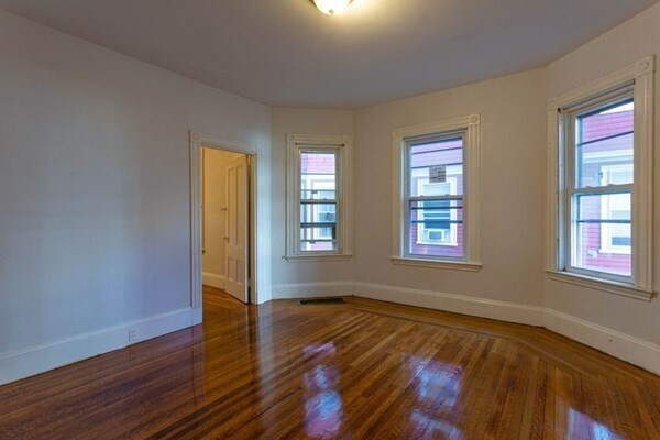 Building Photo - 19 Paul Gore St