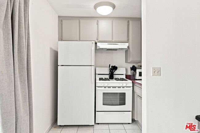 Building Photo - 3600 Bagley Ave
