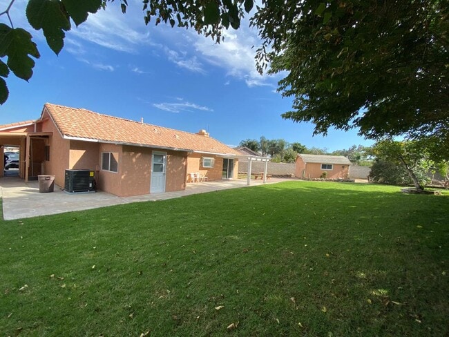 Building Photo - 4414 Royal Pine Cir