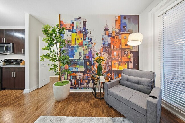 Building Photo - 1700 W Cleveland St