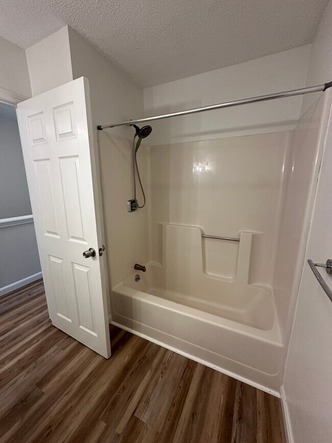 Building Photo - 45 Baxter Woods Trl