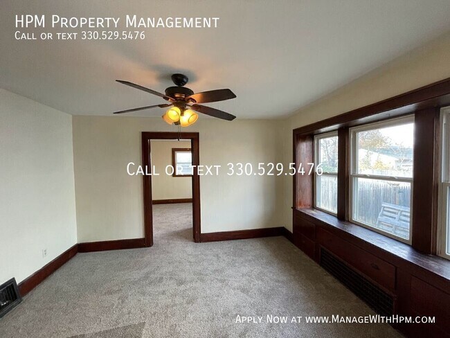 Building Photo - 1172 Tulip St