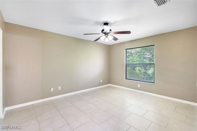 Building Photo - 8072 Cypress Dr S