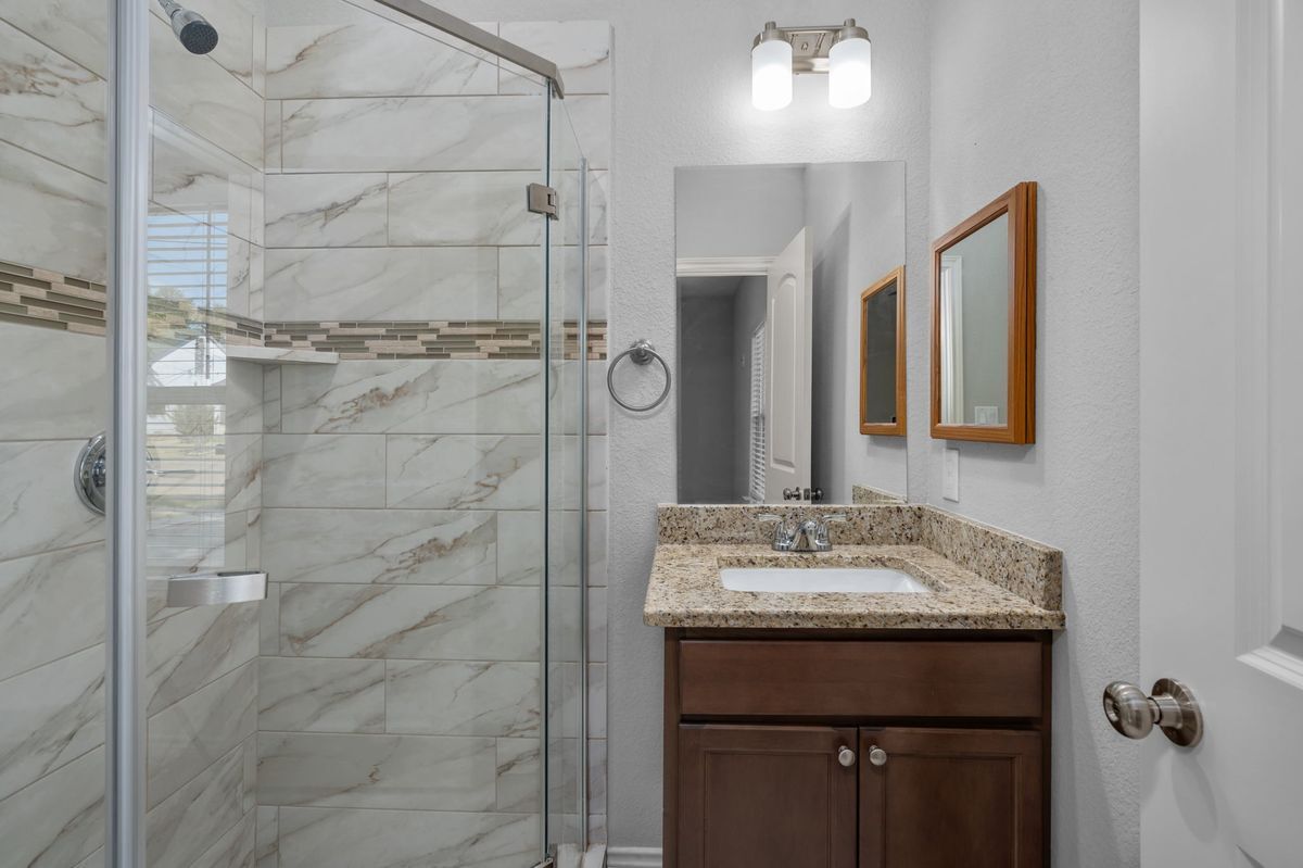 Building Photo - 1314 Antone St