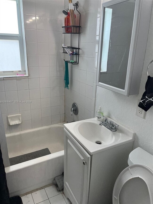 Building Photo - 403 NW 84th St