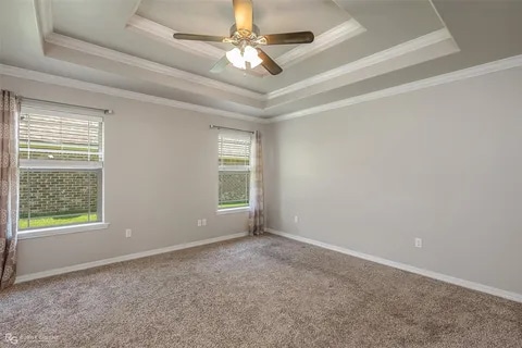 Building Photo - 204 Southern Creek Cir