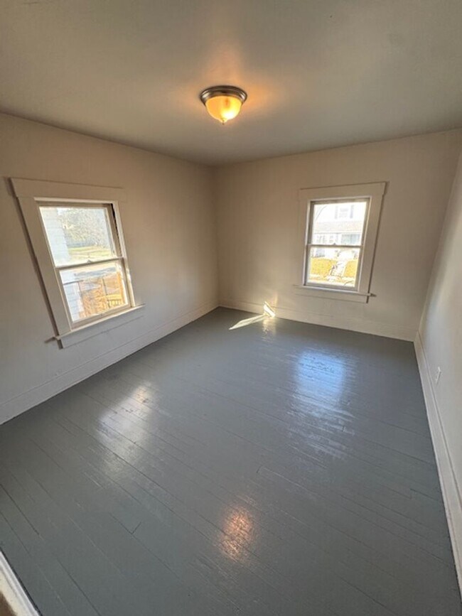 Building Photo - 4021 Lafayette St