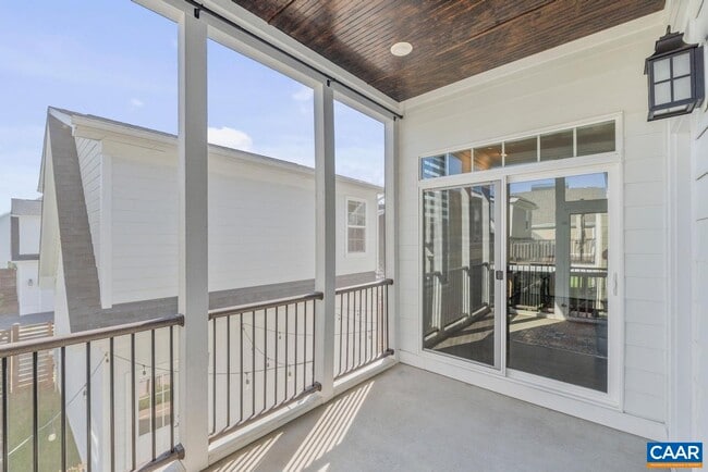 Building Photo - 1160 Colbert St