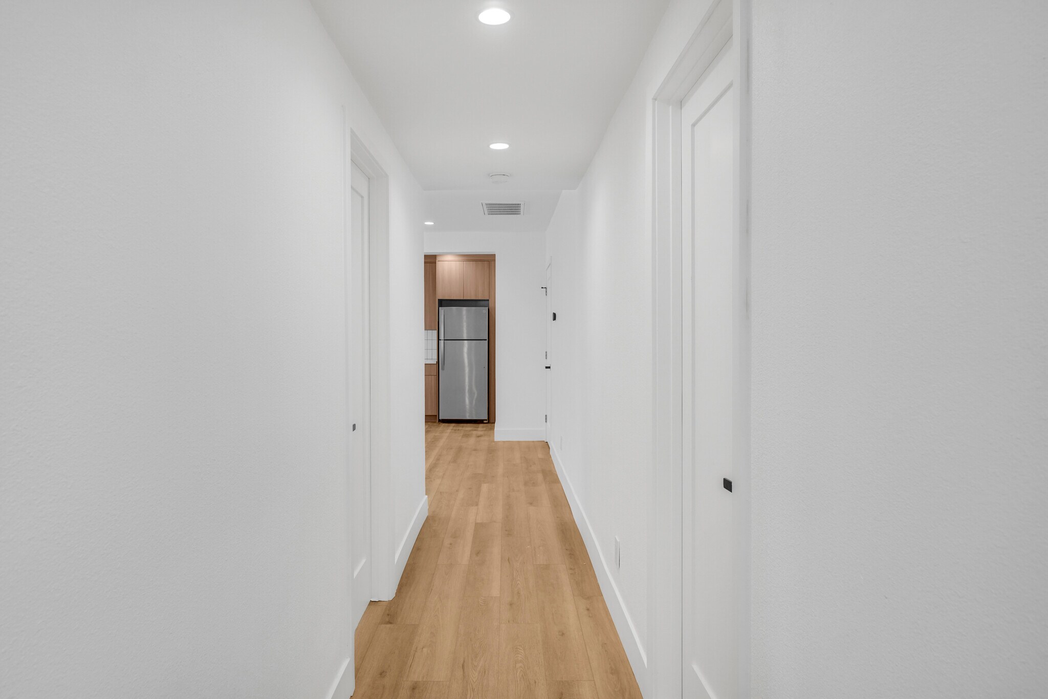 Building Photo - 12527 Cranbrook Ave