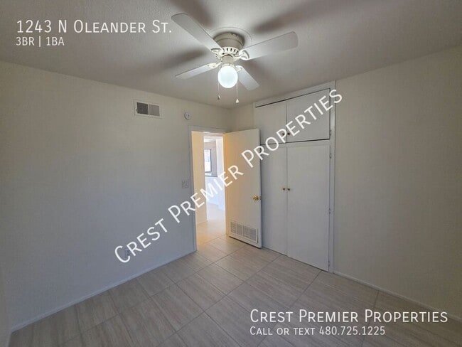 Building Photo - 1243 N Oleander St