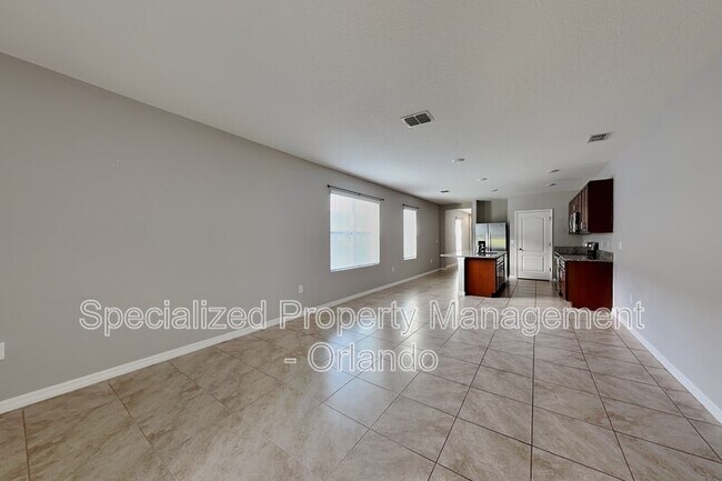 Building Photo - 227 Duke Dr