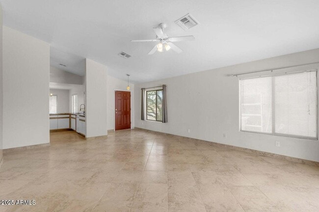 Building Photo - 2028 W Alice Ave