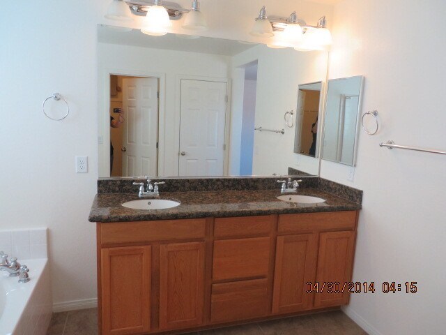 Building Photo - 3 Bedroom, 2.5 Bath Two Story Home Located...