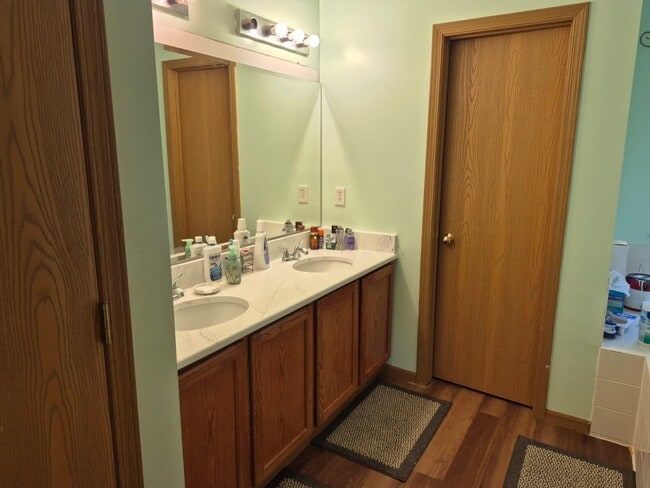 Building Photo - 2948 Collier Hill Ct