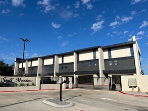 Building Photo - 8120 Stillmeadow Ct