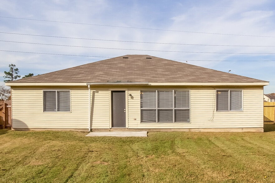 Building Photo - 23715 Prairie Bird Dr