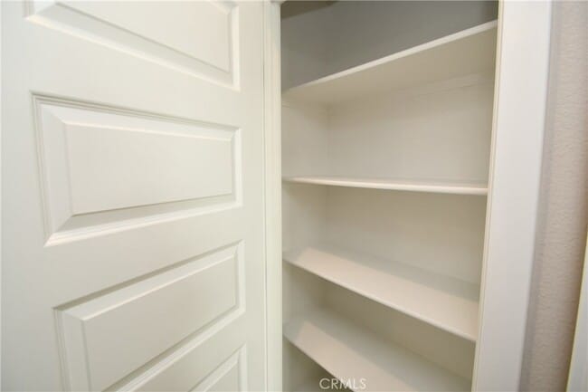 Building Photo - 1487 Skyline Ln